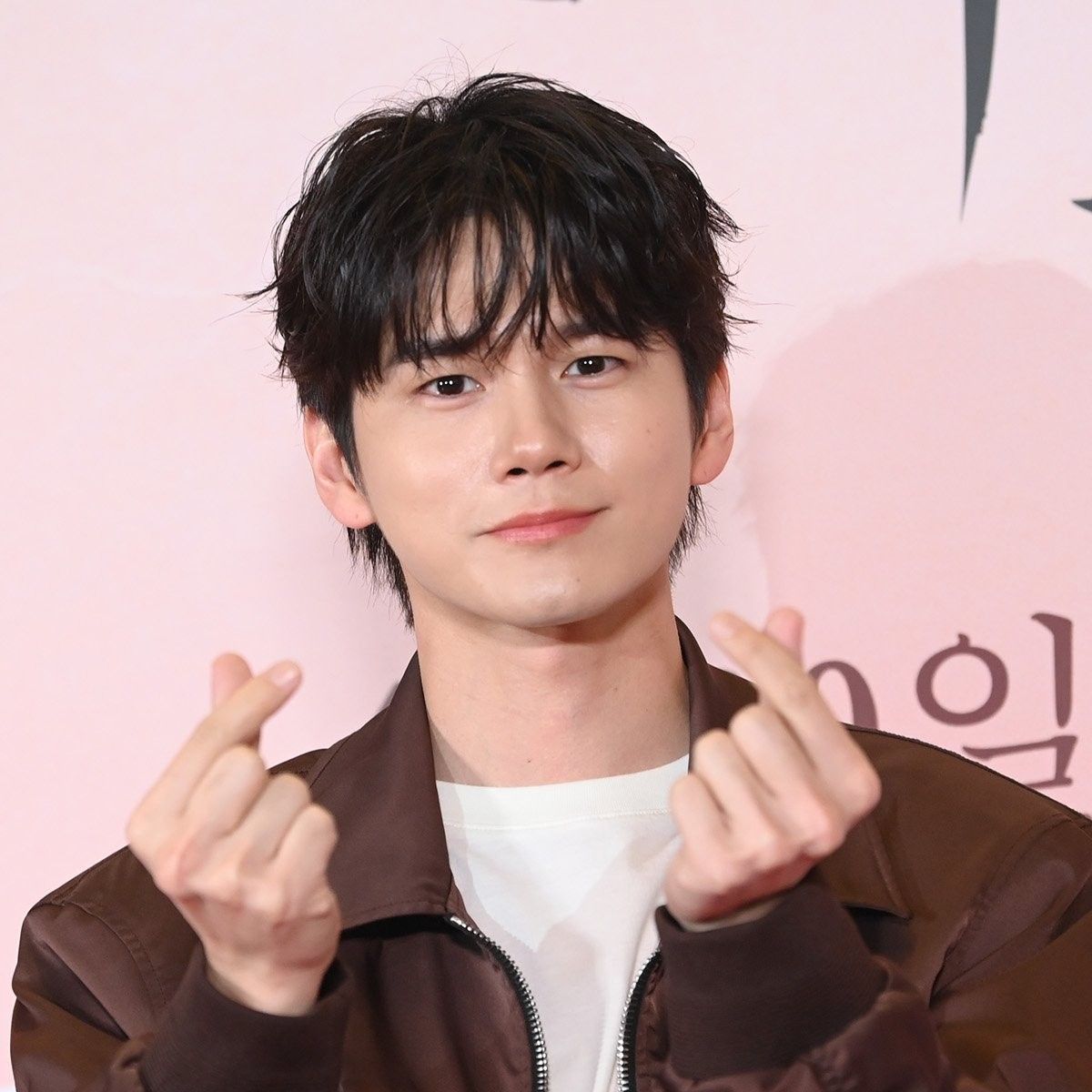 Behind-the-scenes cut of Ong Seongwu