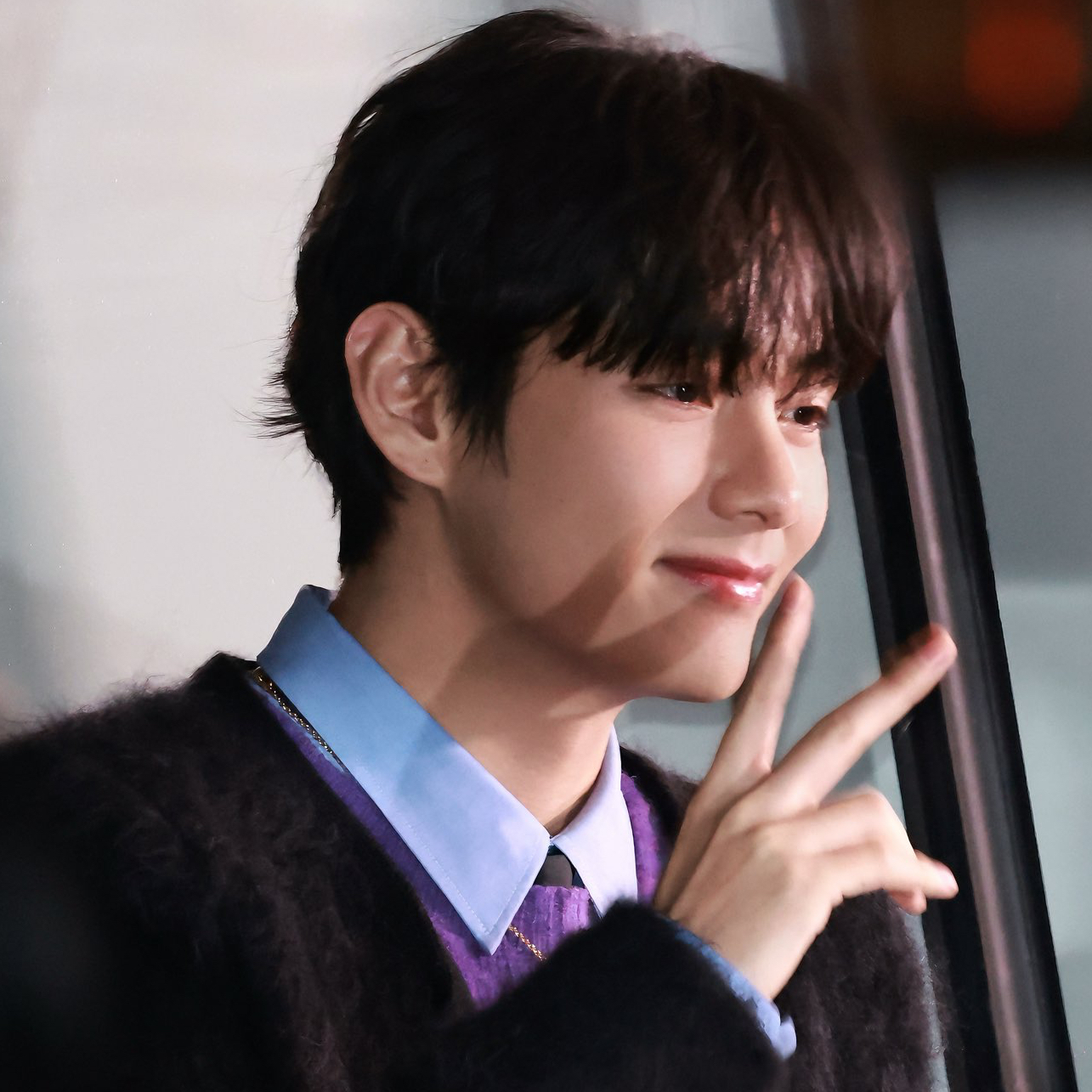 Recent activity shot of V (BTS)