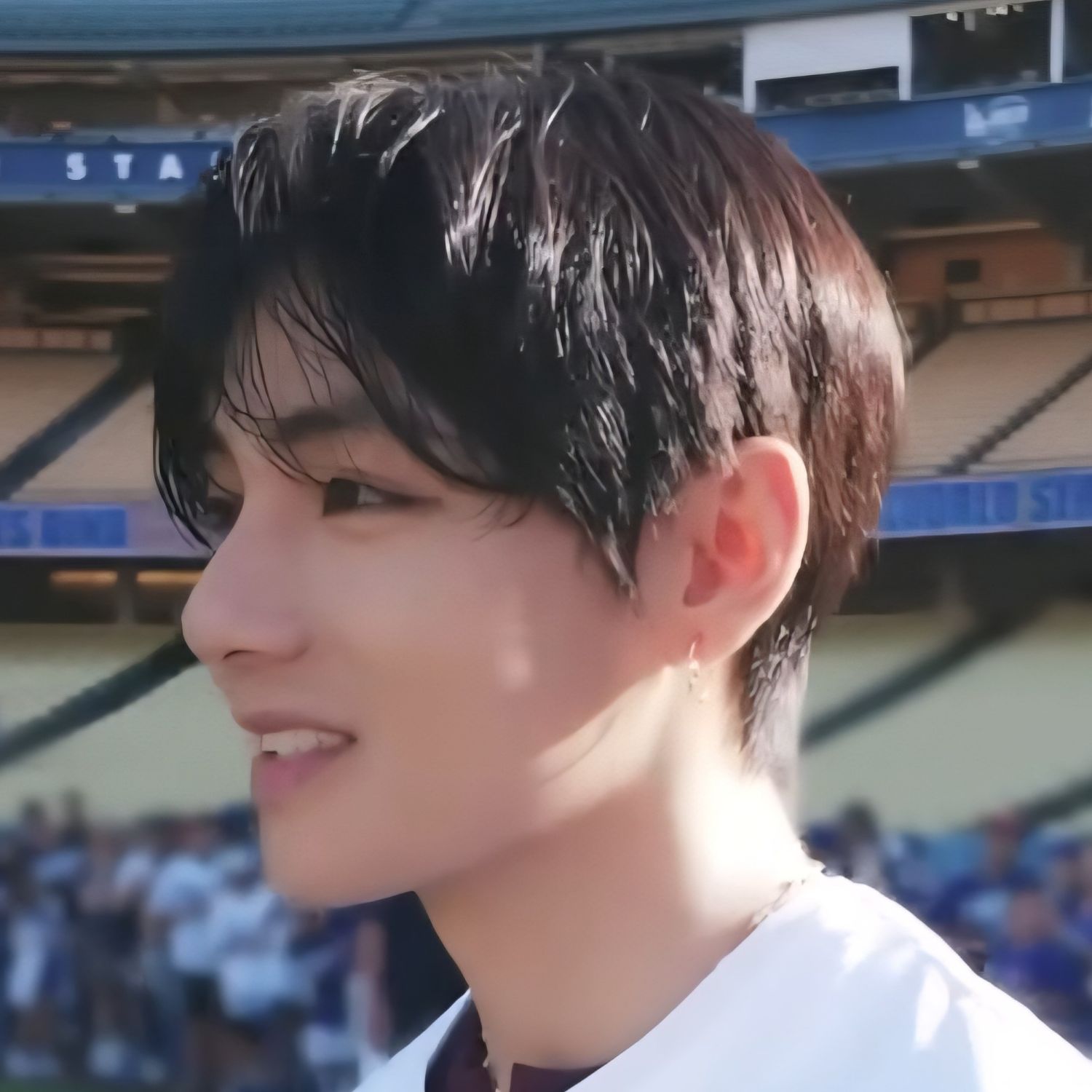 뷔 (방탄소년단) 최근 활동샷