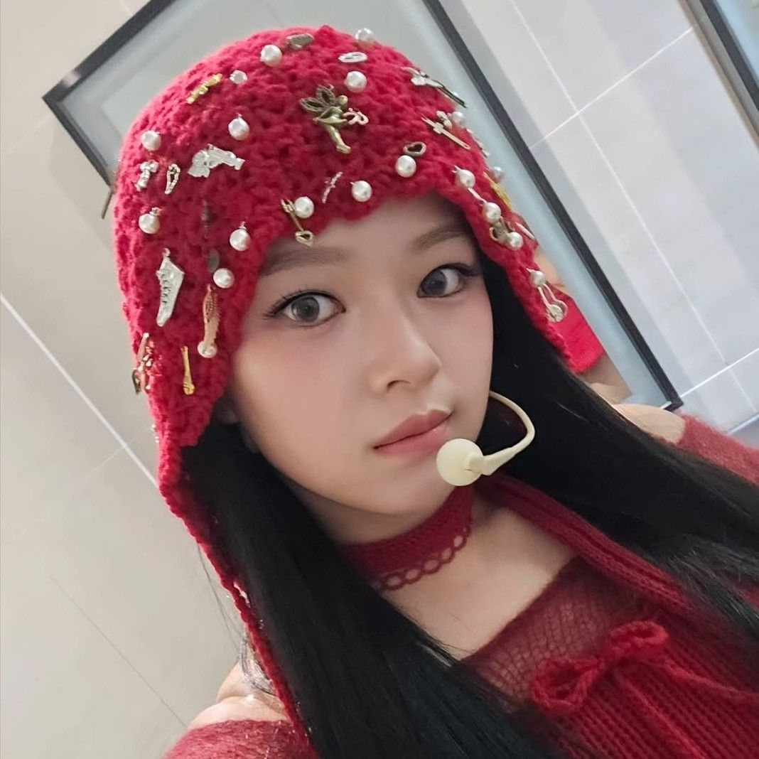 Recent activity shot of Jeongyeon (TWICE)