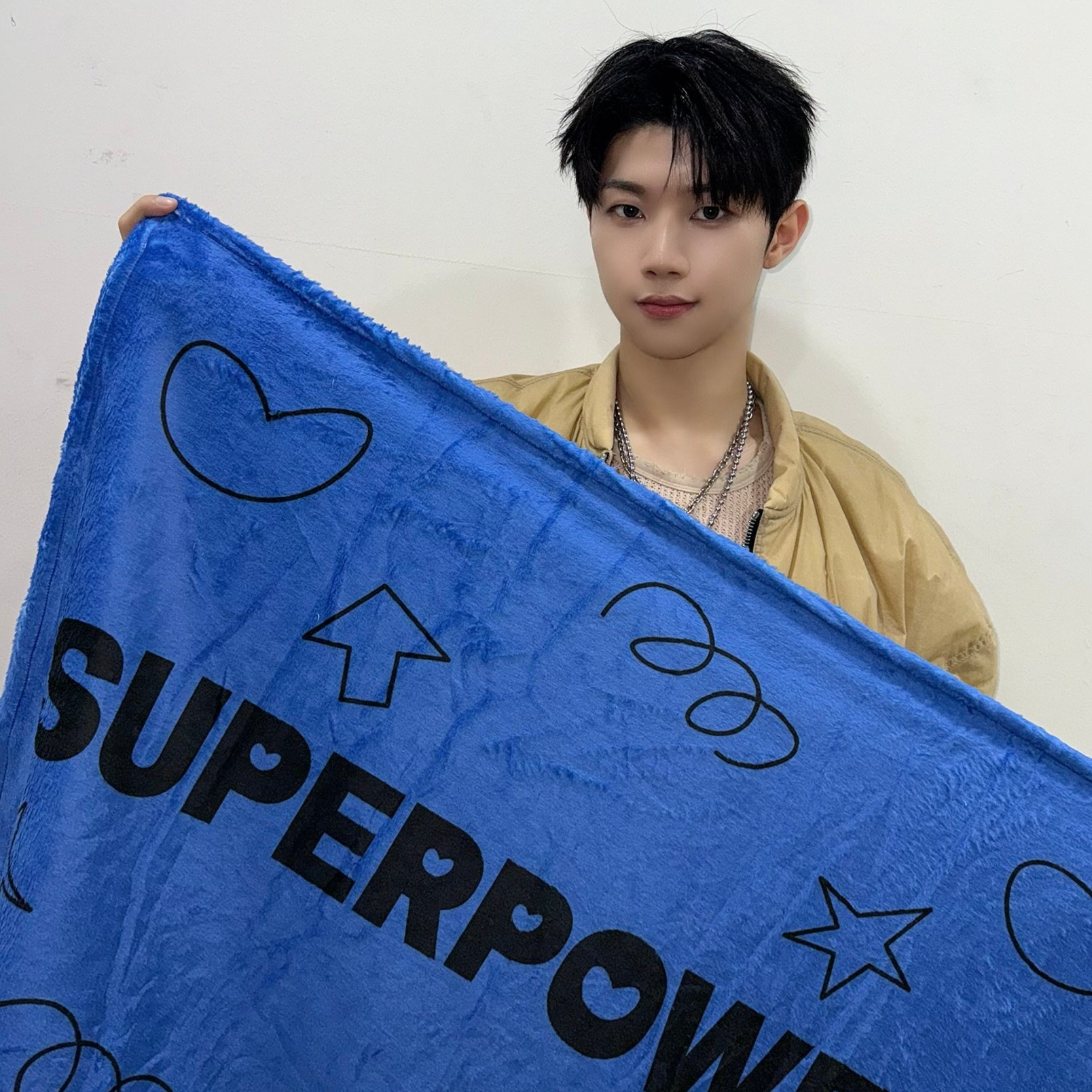 Recent activity shot of Hyunwoo (Xikers)