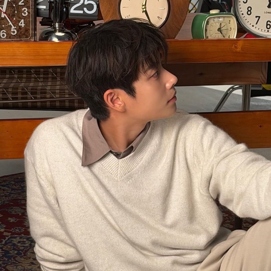 A moment captured by MJ (ASTRO)'s fan