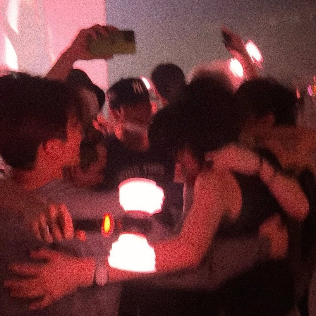 A moment captured by TREASURE's fan