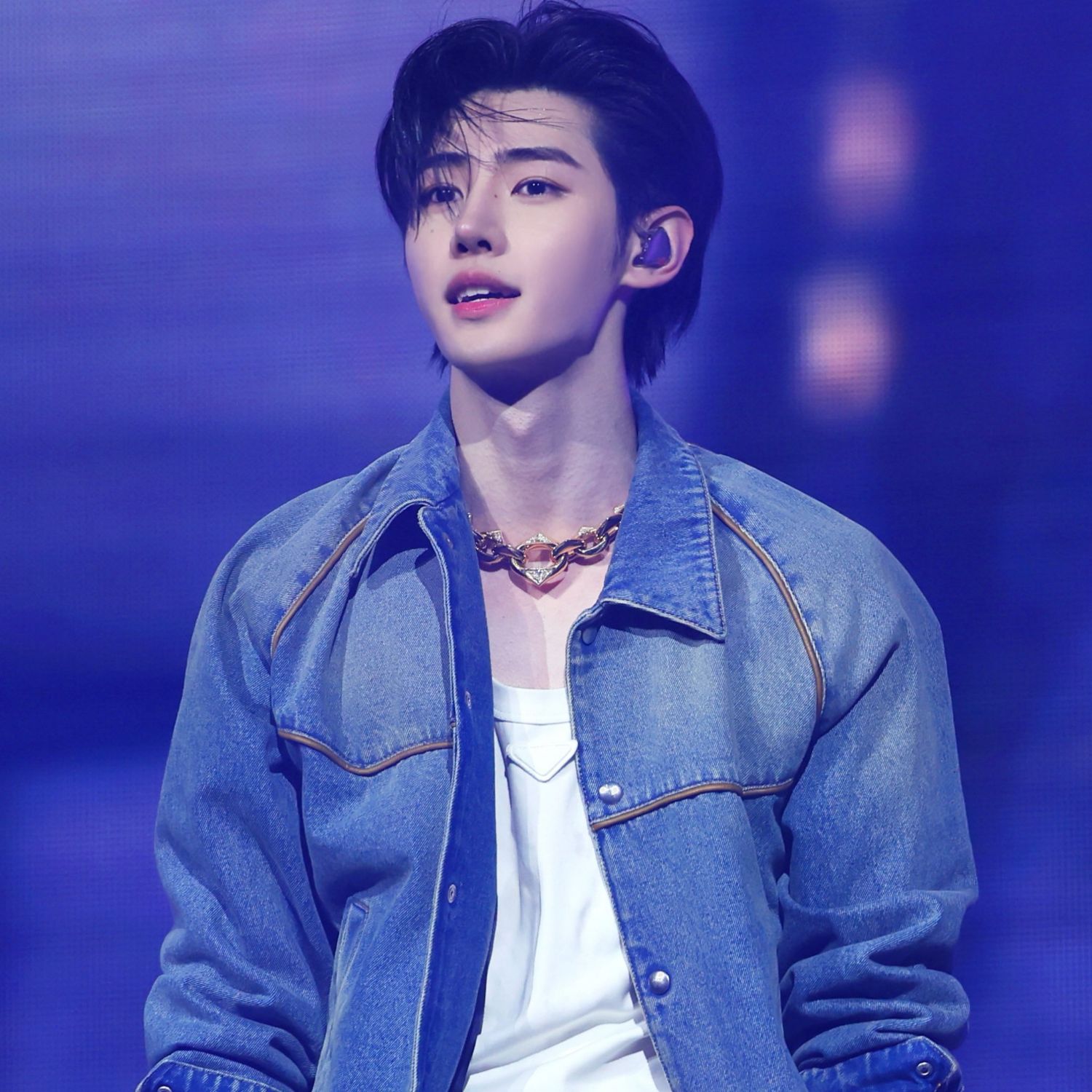 Latest photo of Sunghoon (ENHYPEN)
