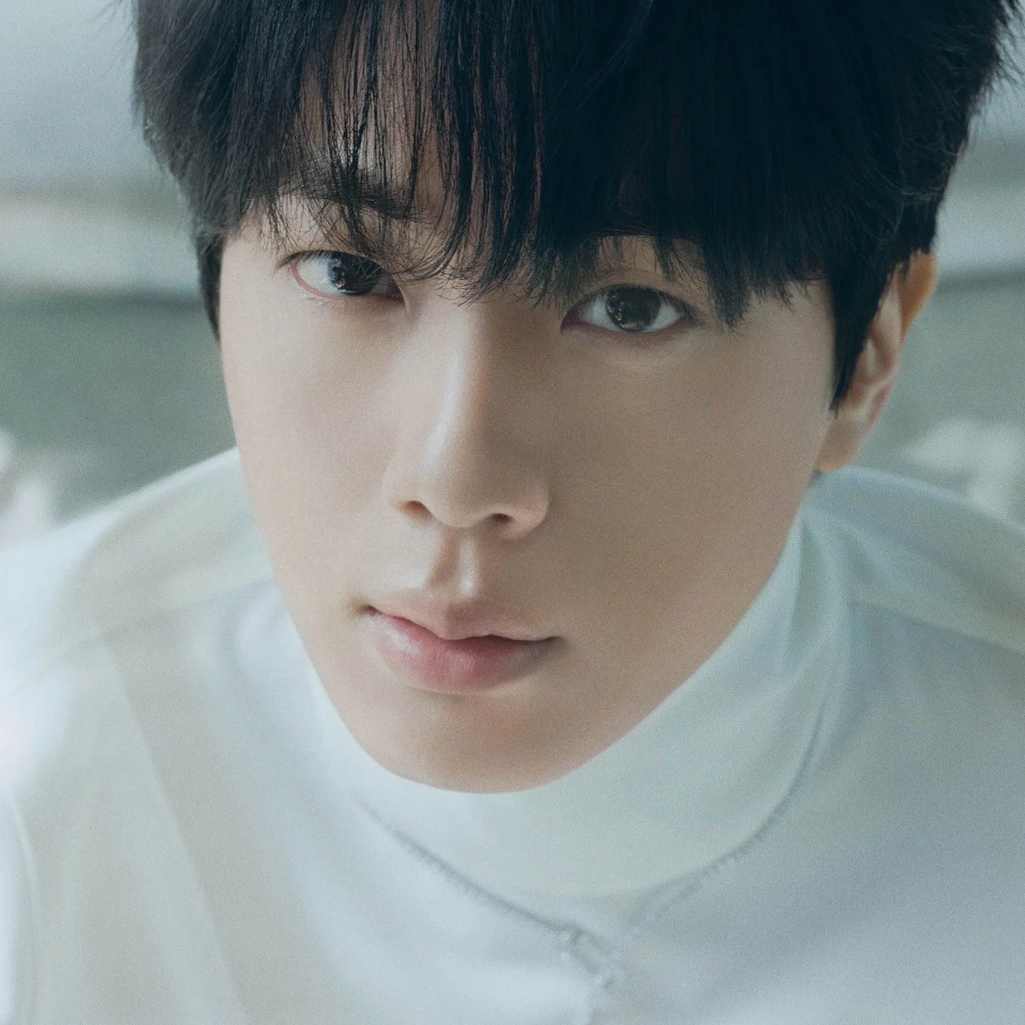 Foto aktivitas terbaru Jin (BTS)