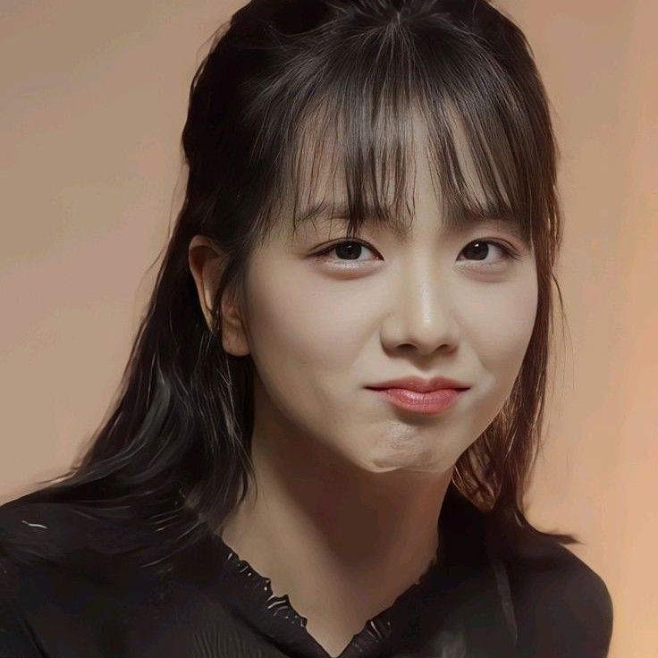 Latest photo of Jisoo (BLACKPINK)