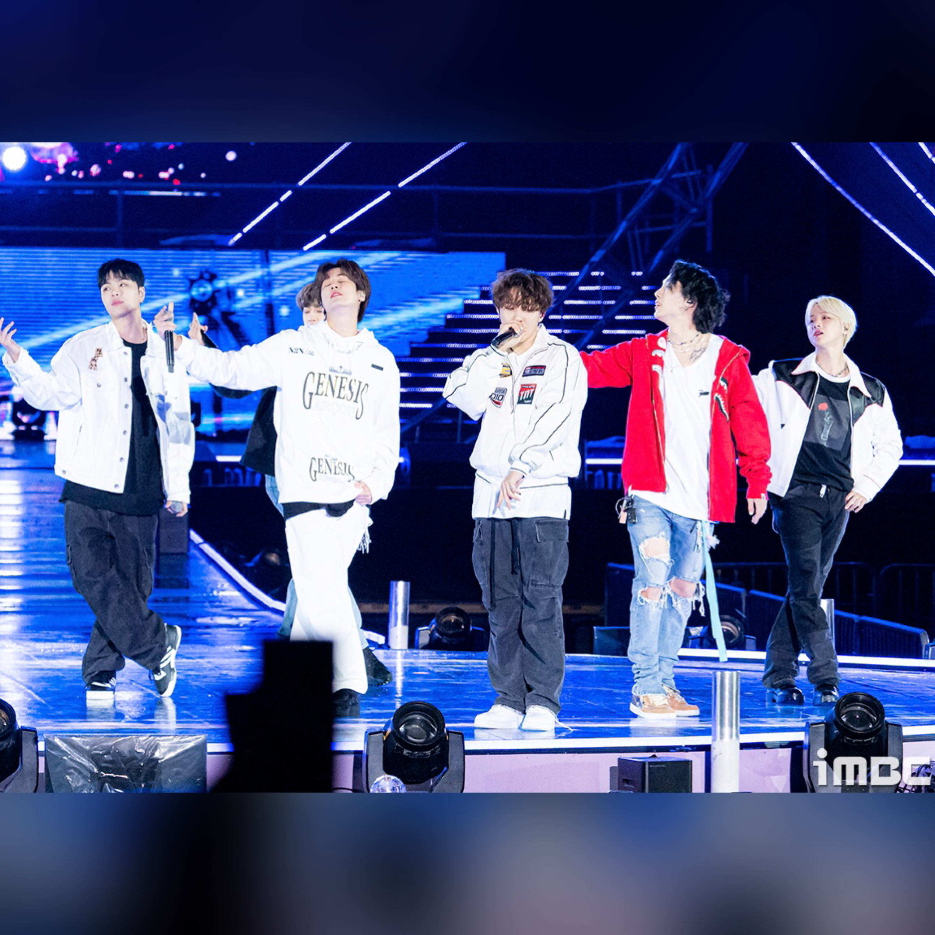 iKONの最近の活動写真
