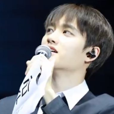 디오 (EXO) 최근 활동샷