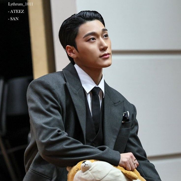 Behind-the-scenes cut of ATEEZ