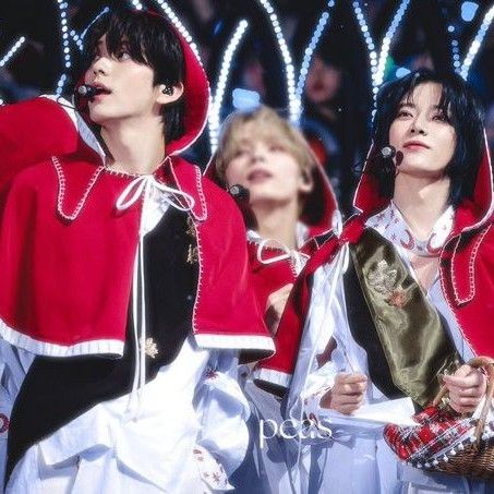 Latest photo of TOMORROW X TOGETHER