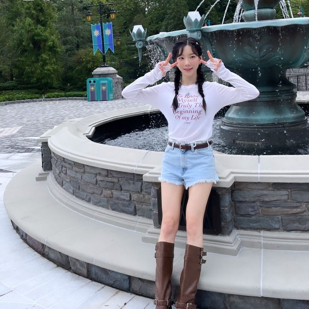 Latest photo of Taeyeon (Girls' Generation)