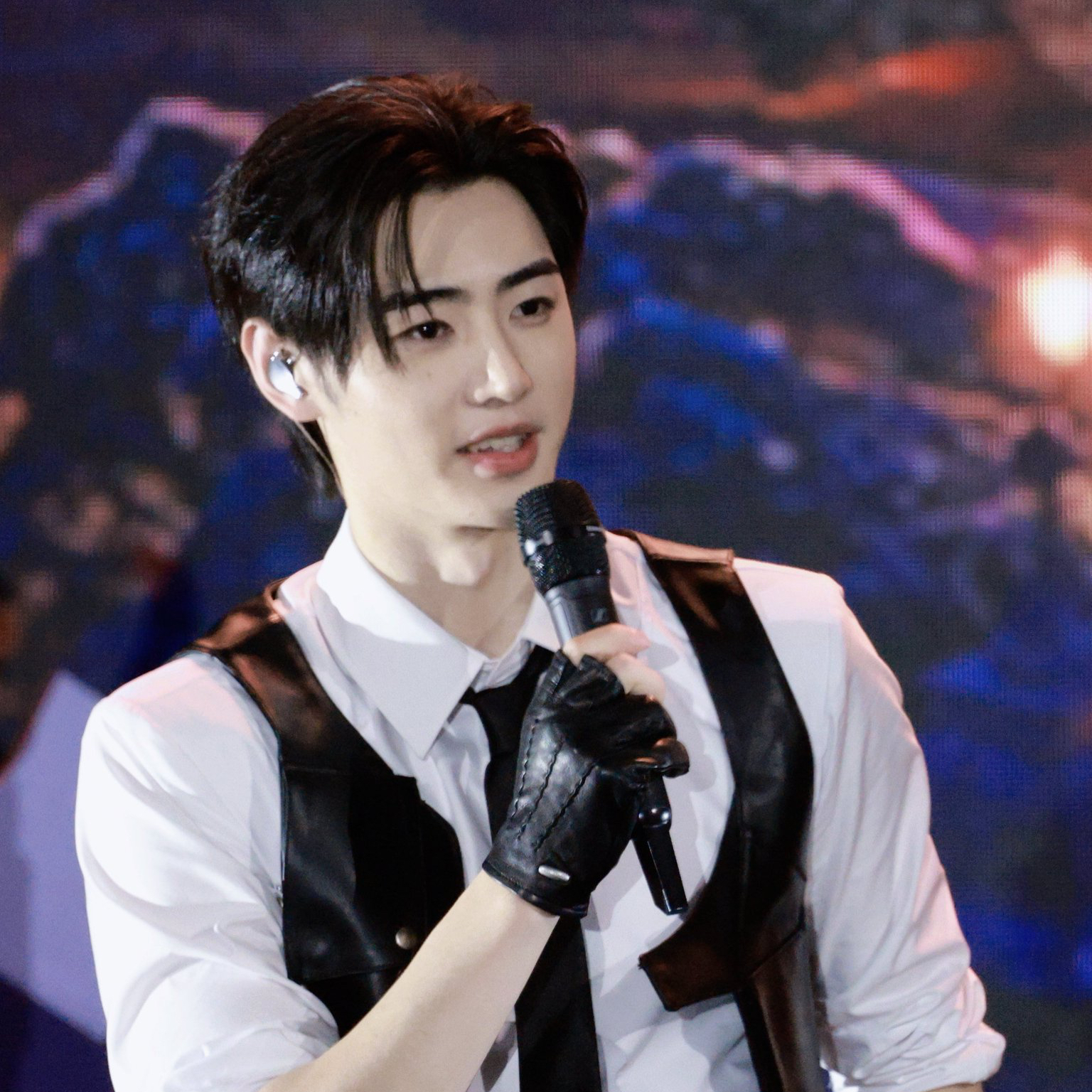 성훈 (ENHYPEN)의 최신 사진