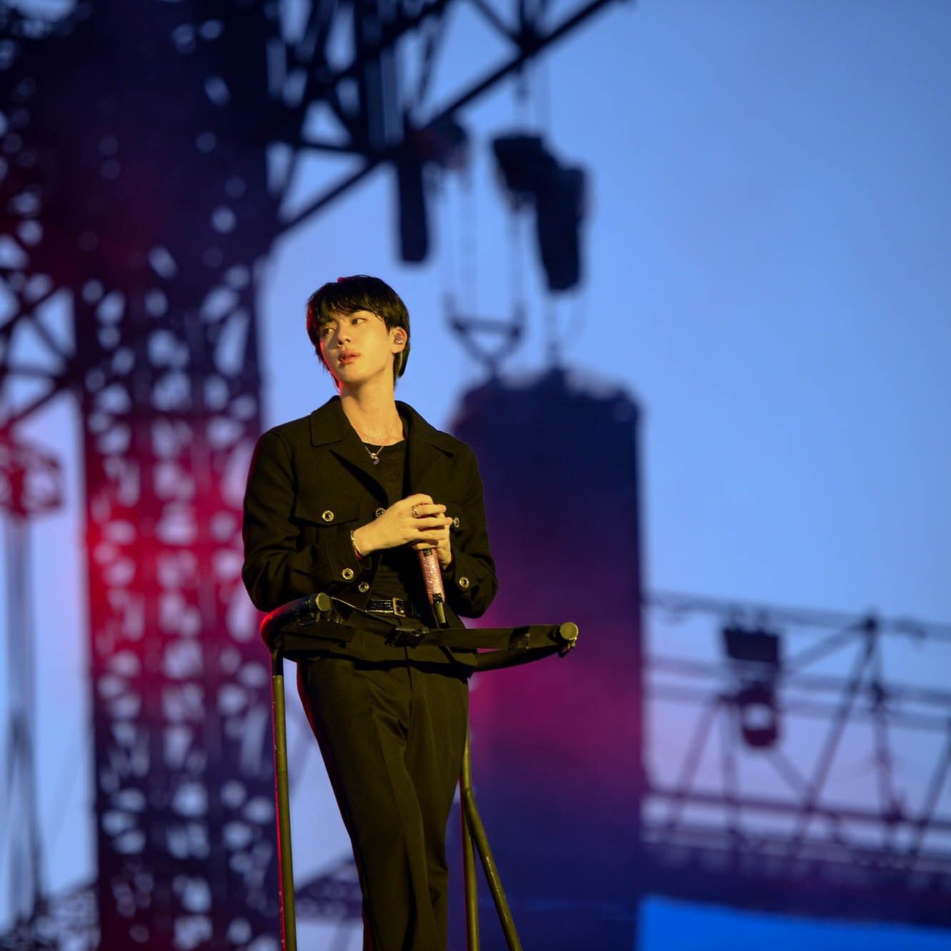 Jin (防弹少年团)的最新活动照片