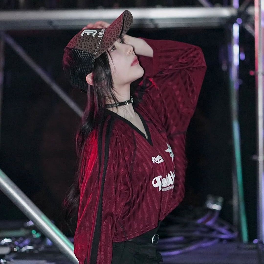 Recent activity shot of Lee Chaeyeon