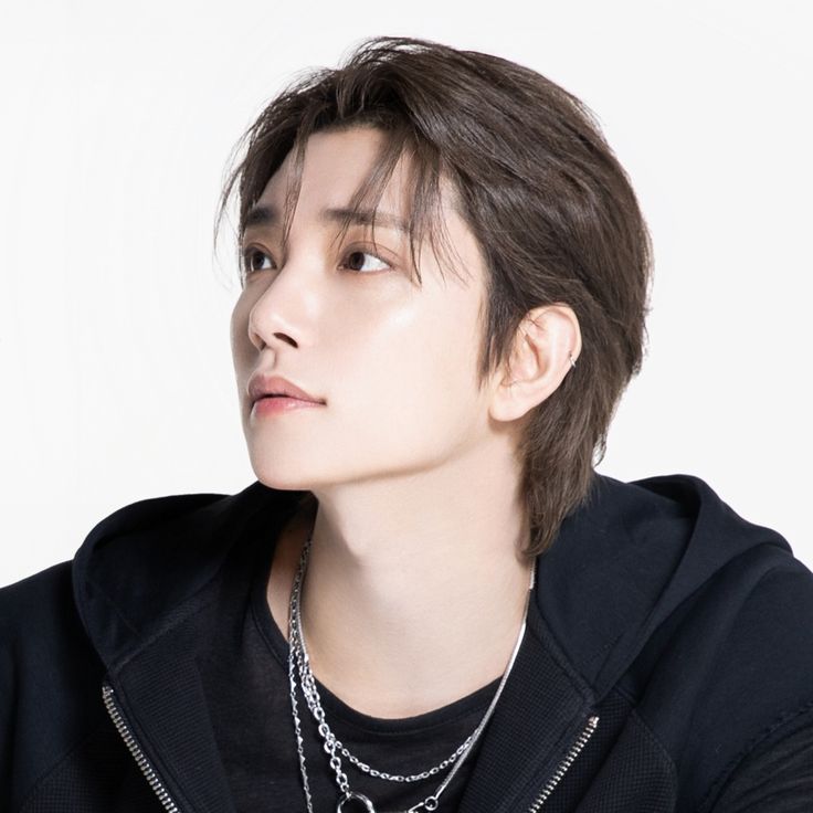 Behind-the-scenes cut of Joshua (SEVENTEEN)