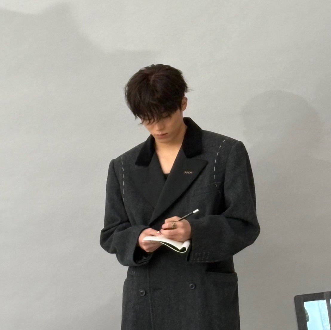 Behind-the-scenes cut of Park Jeongwoo (TREASURE)