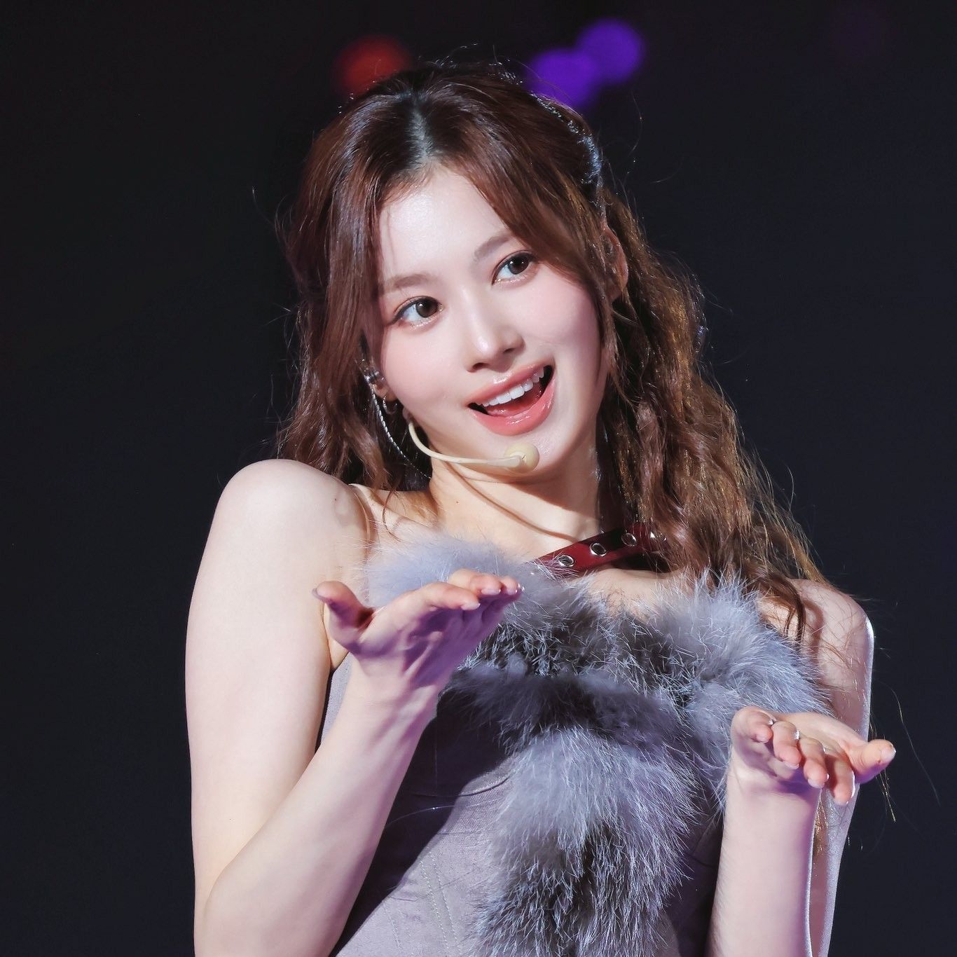 Sana (TWICE)的最新照片