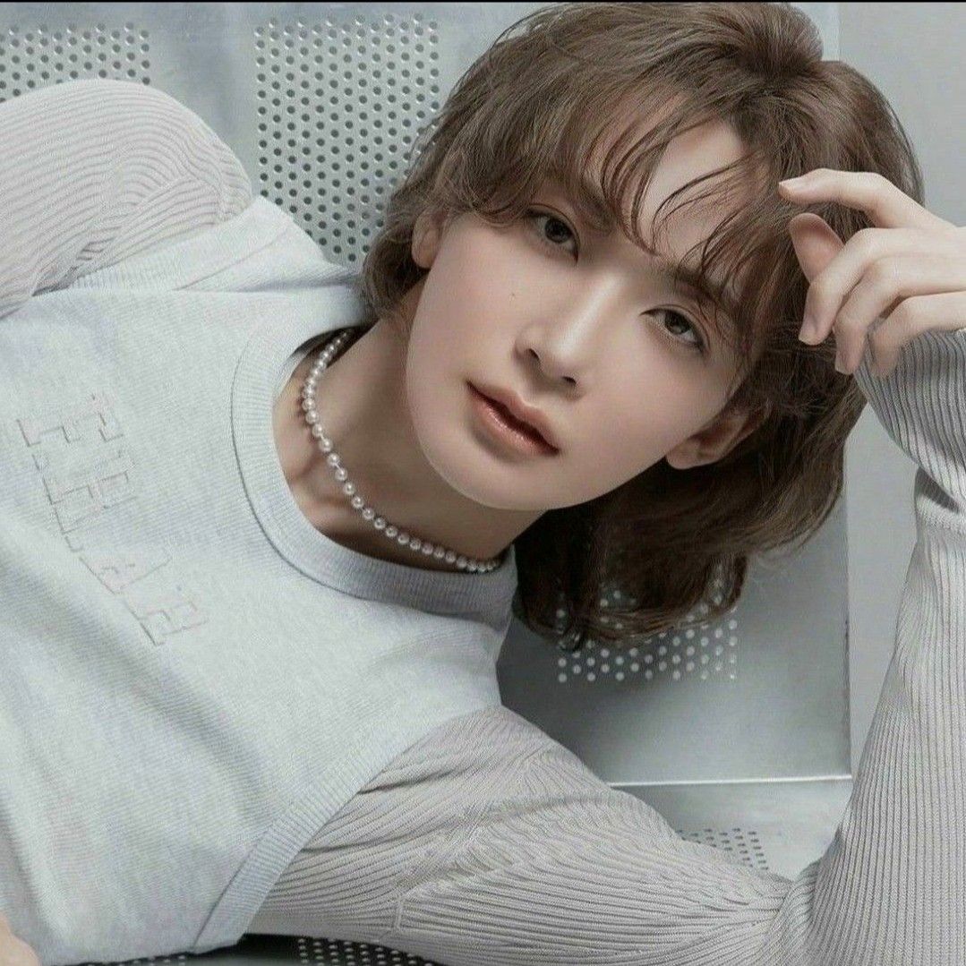 Latest photo of Jeonghan (SEVENTEEN)