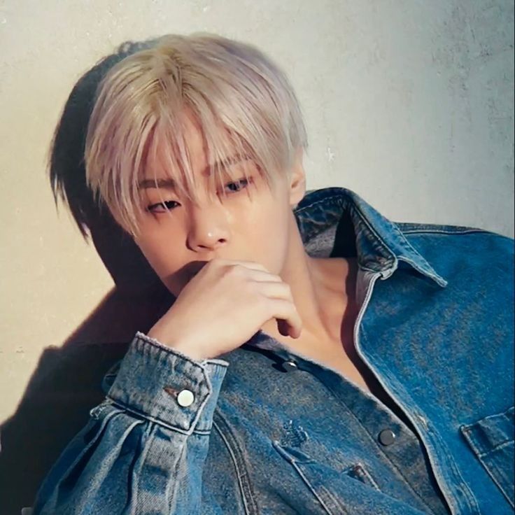 Behind-the-scenes cut of Moonbin (ASTRO)