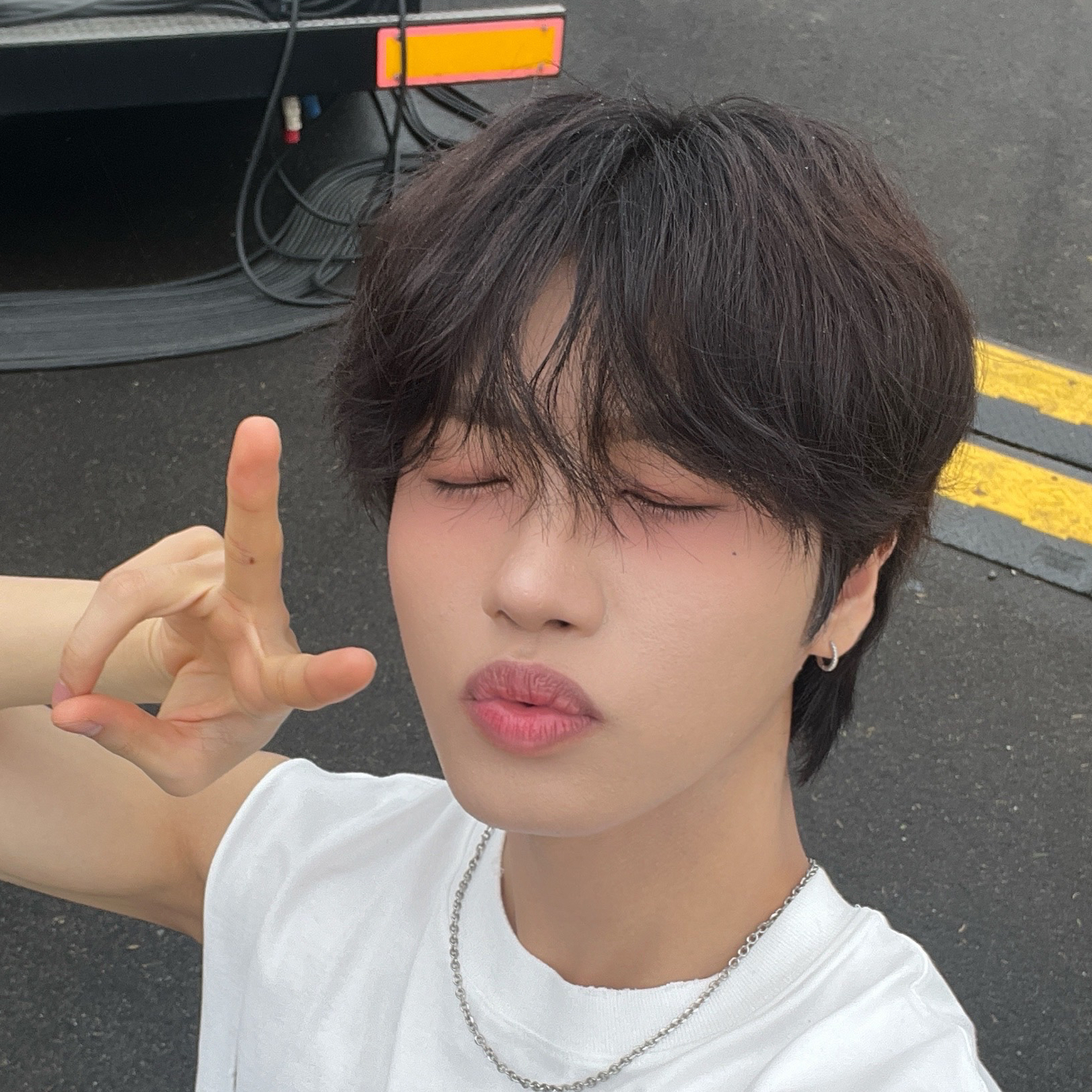 Behind-the-scenes cut of Huiwon (n.SSign)