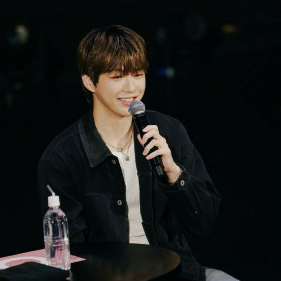 A moment captured by Kang Daniel's fan