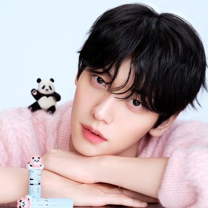 Foto terbaru Soobin (TOMORROW X TOGETHER)