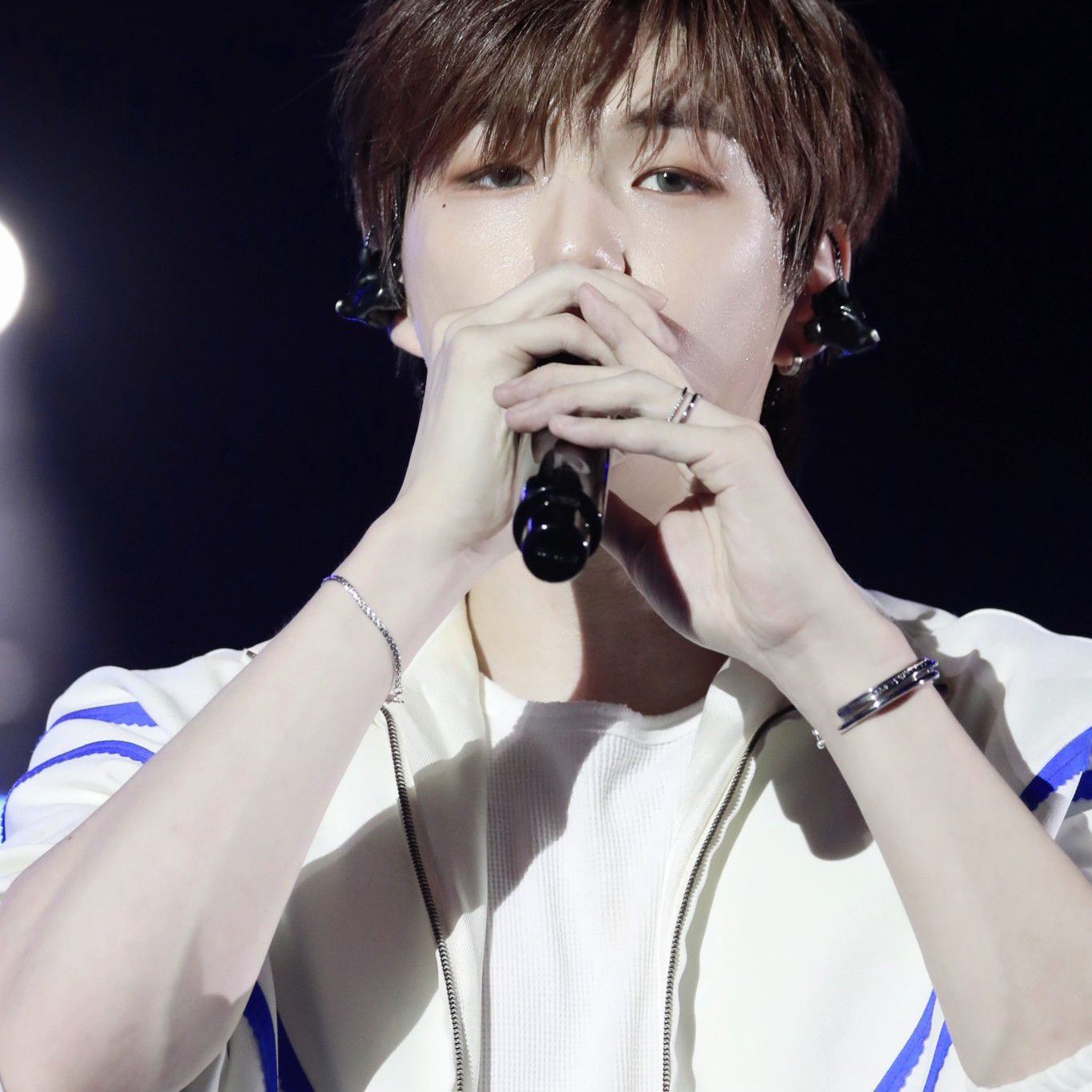 Latest photo of Kang Daniel