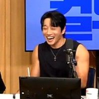 Latest photo of Hwang Chiyeol