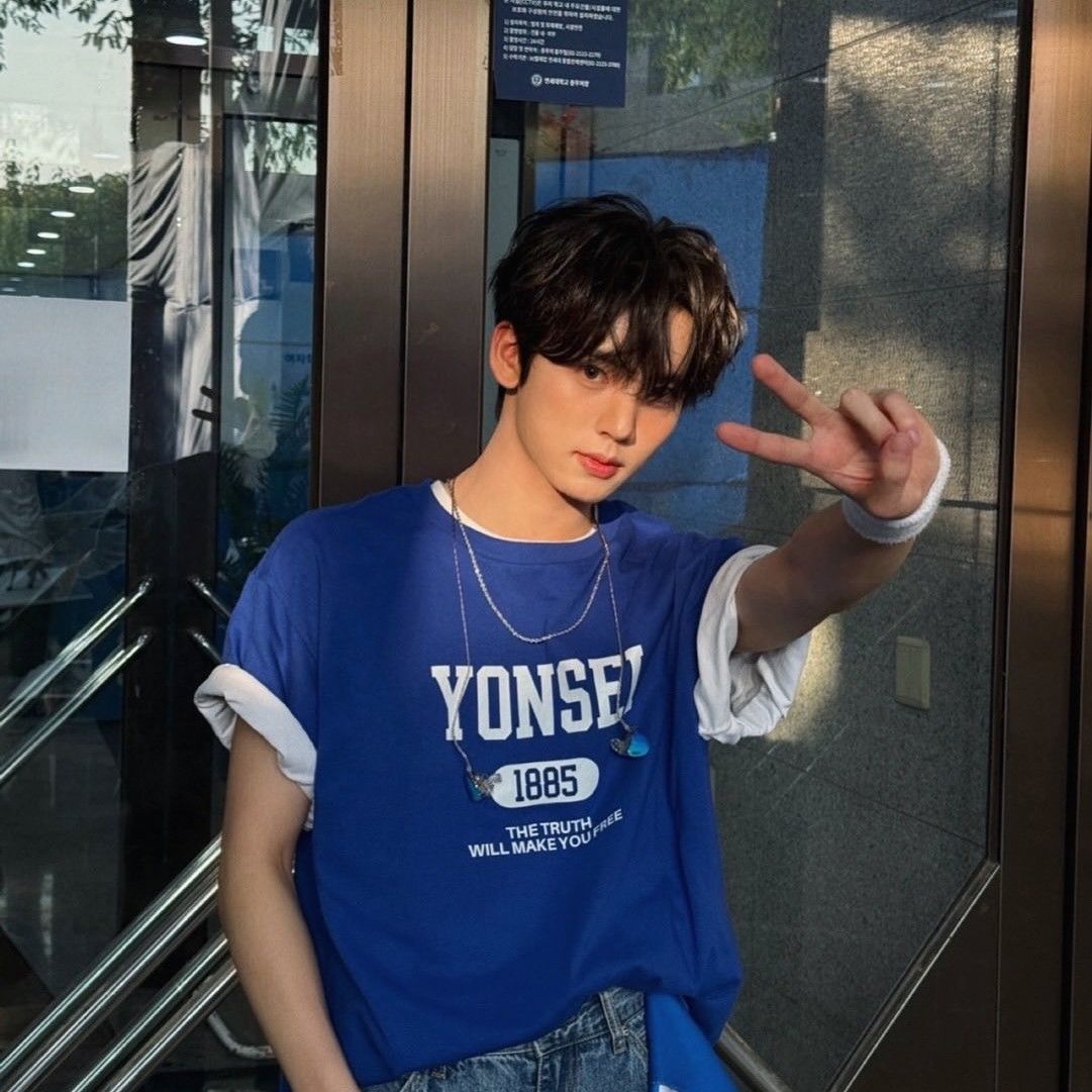 A moment captured by Han Yujin (ZEROBASEONE)'s fan