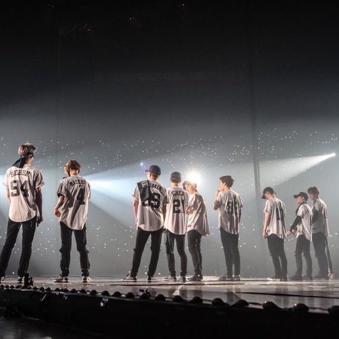 Behind-the-scenes cut of EXO