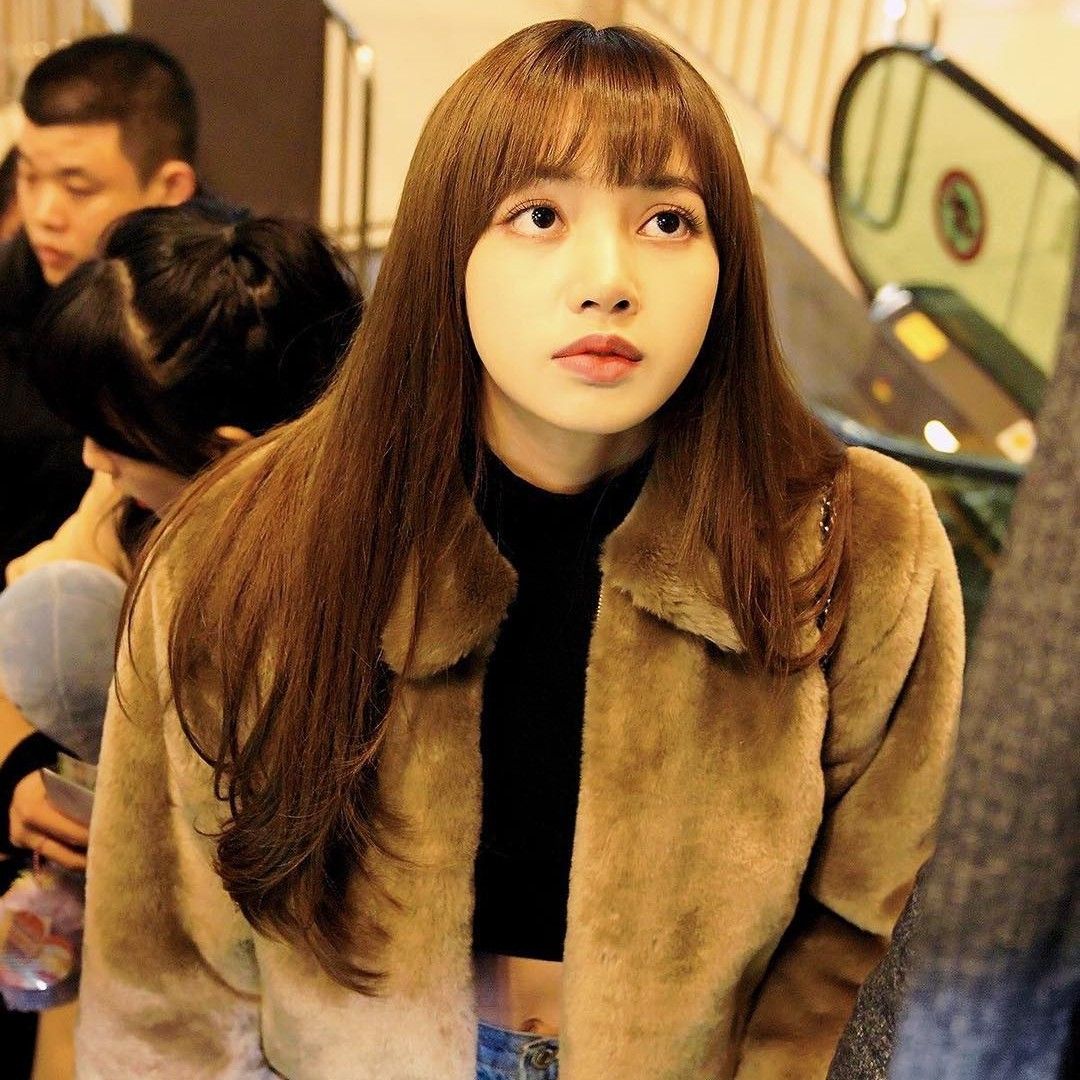 리사 (BLACKPINK)의 최신 사진