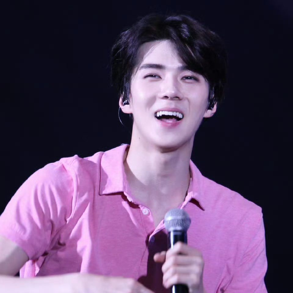 Behind-the-scenes cut of Sehun (EXO)