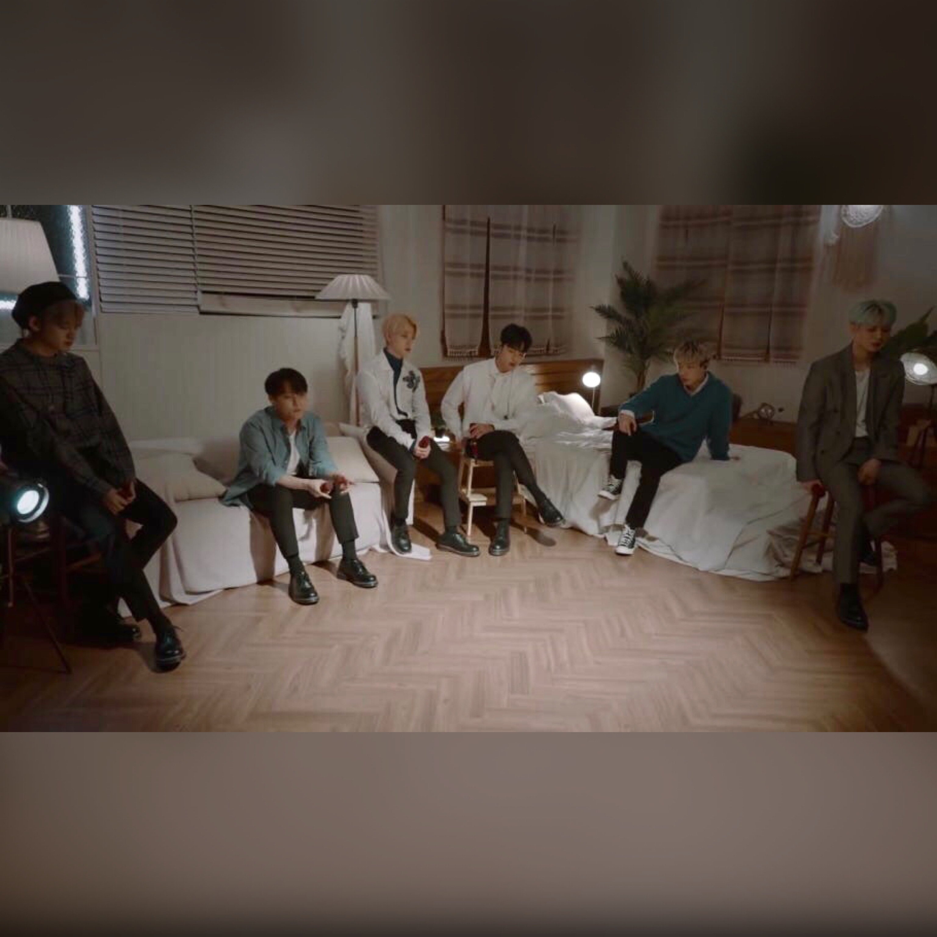 Latest photo of iKON