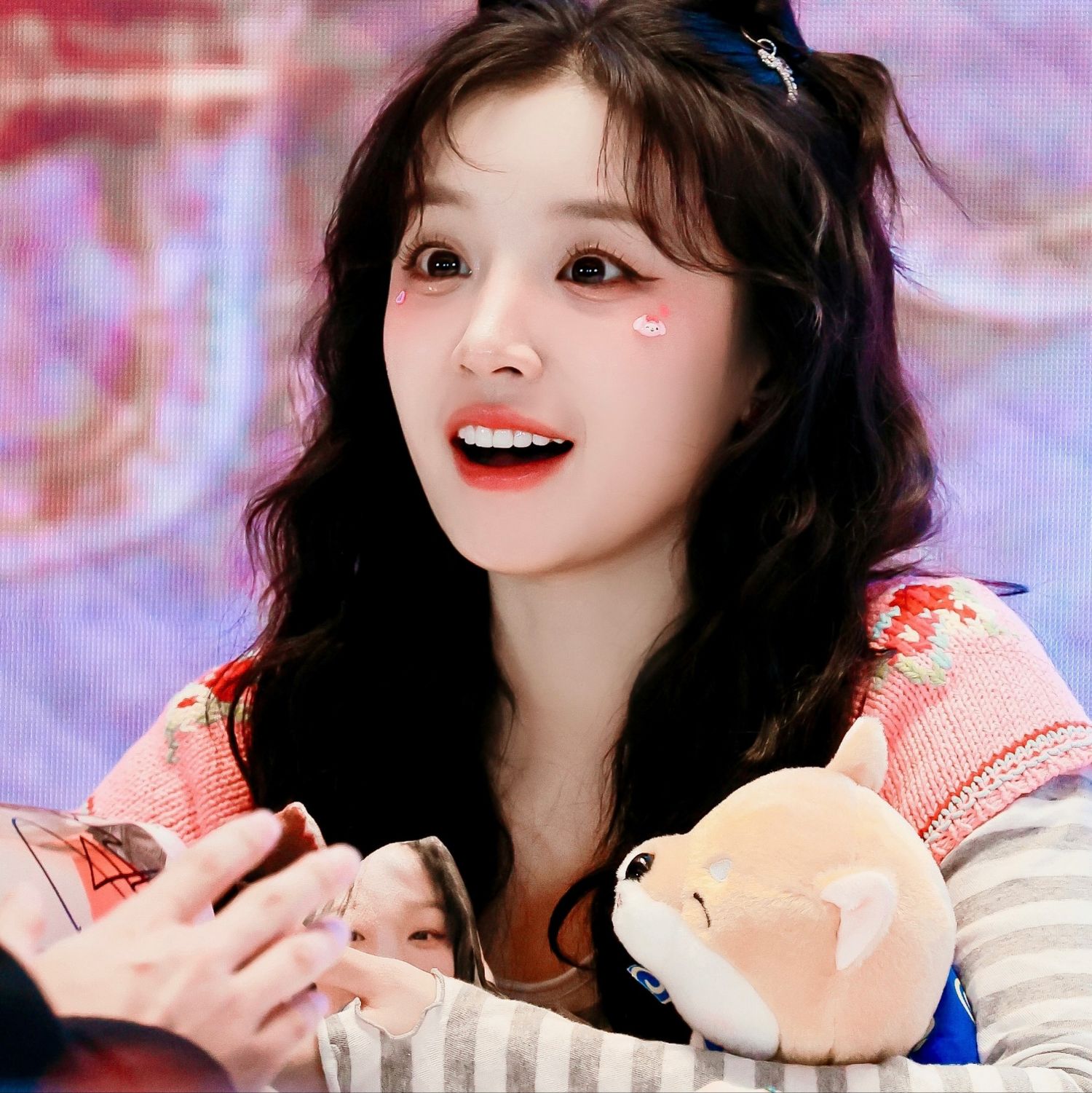 Behind-the-scenes cut of Yuqi (i-dle)