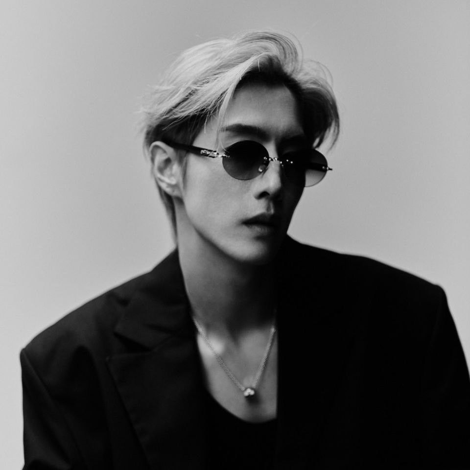Recent activity shot of Mark (GOT7)