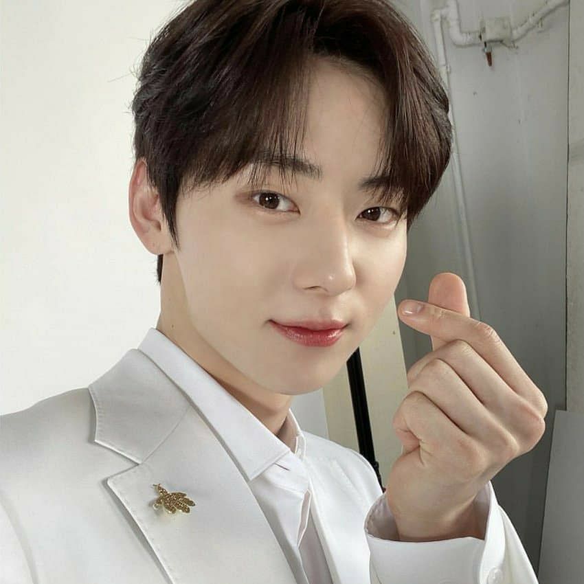 Behind-the-scenes cut of Hwang Minhyun