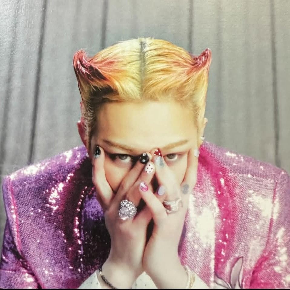 Behind-the-scenes cut of G-DRAGON (BIGBANG)