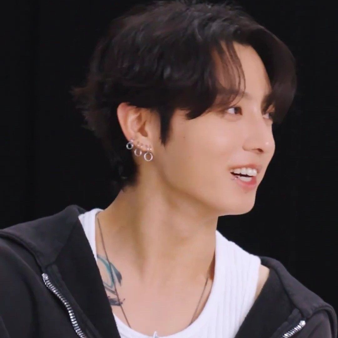 Feed komunitas K-pop terpanas hari ini