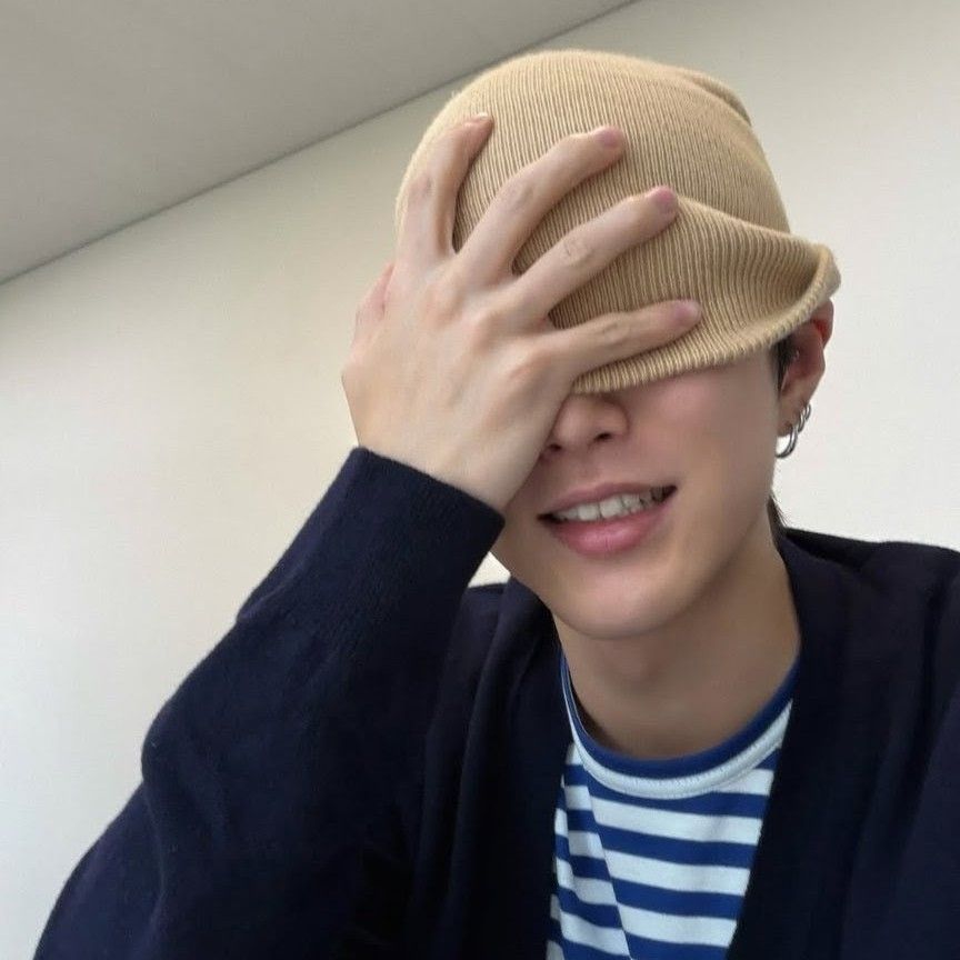 A moment captured by Seunghan's fan