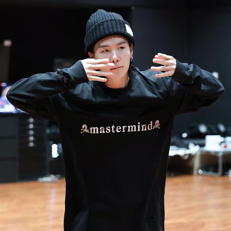 Latest photo of SUGA (BTS)