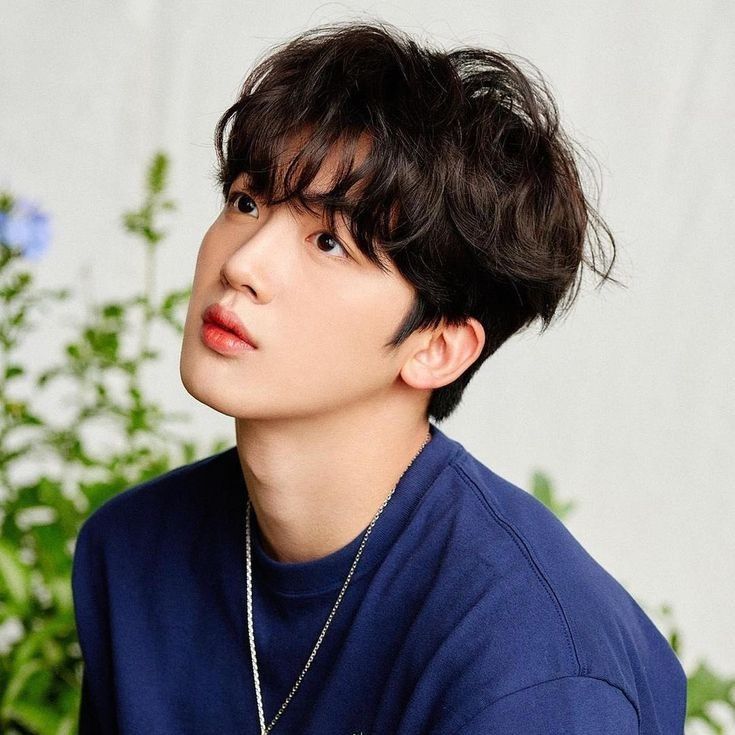 Recent activity shot of Kim Yohan (WEi)