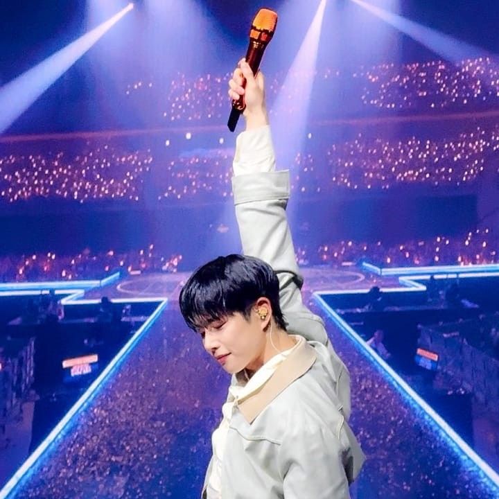 Latest photo of MJ (ASTRO)