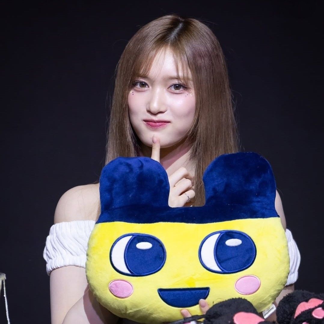 Latest photo of Leeseo (IVE)