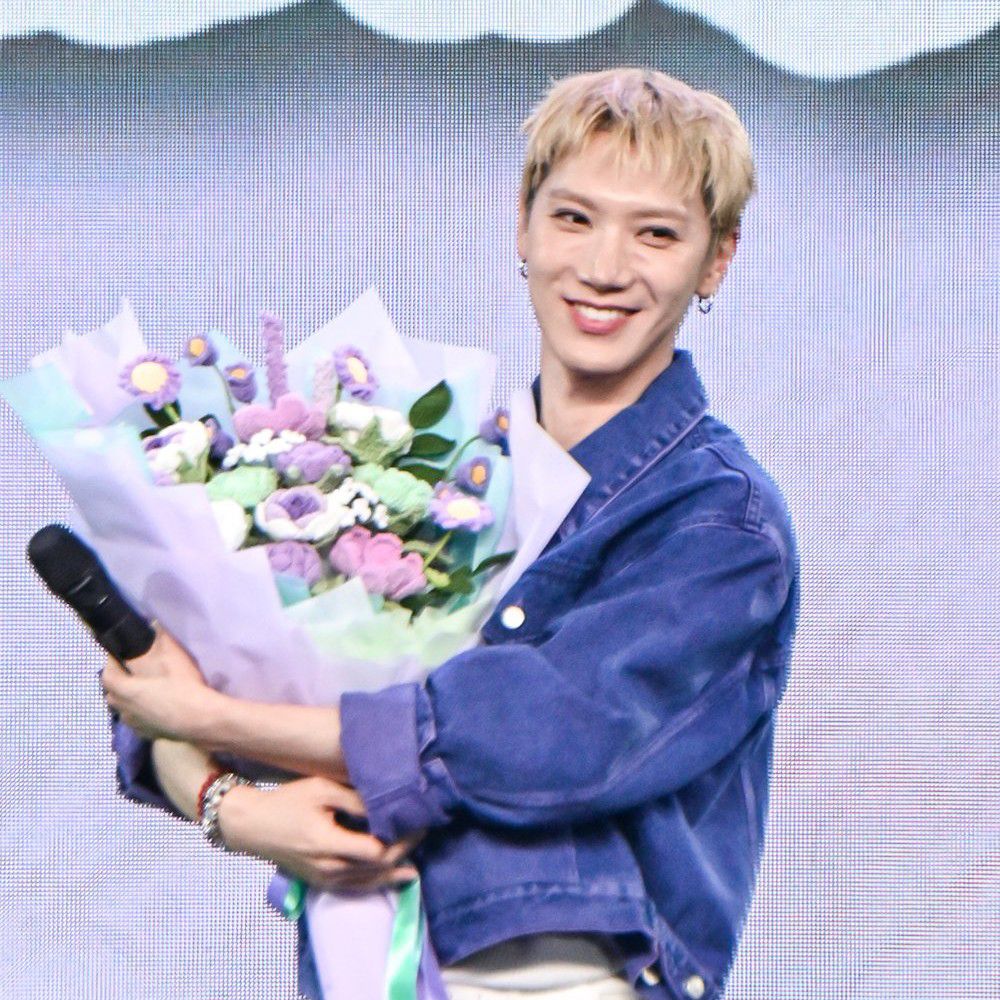 A moment captured by TEN (WayV)'s fan