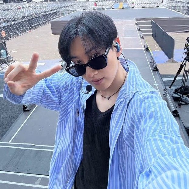 Behind-the-scenes cut of Eunhyuk (Super Junior)