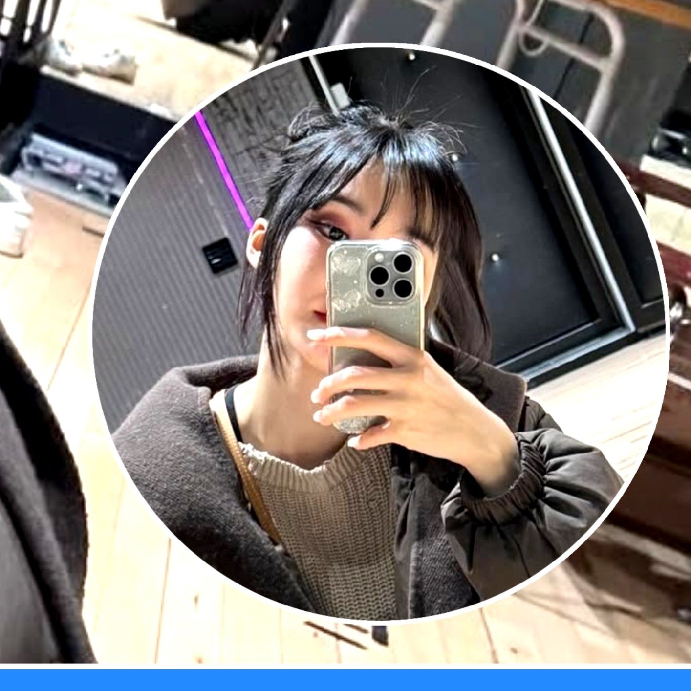 A moment captured by Yuju (GFRIEND)'s fan