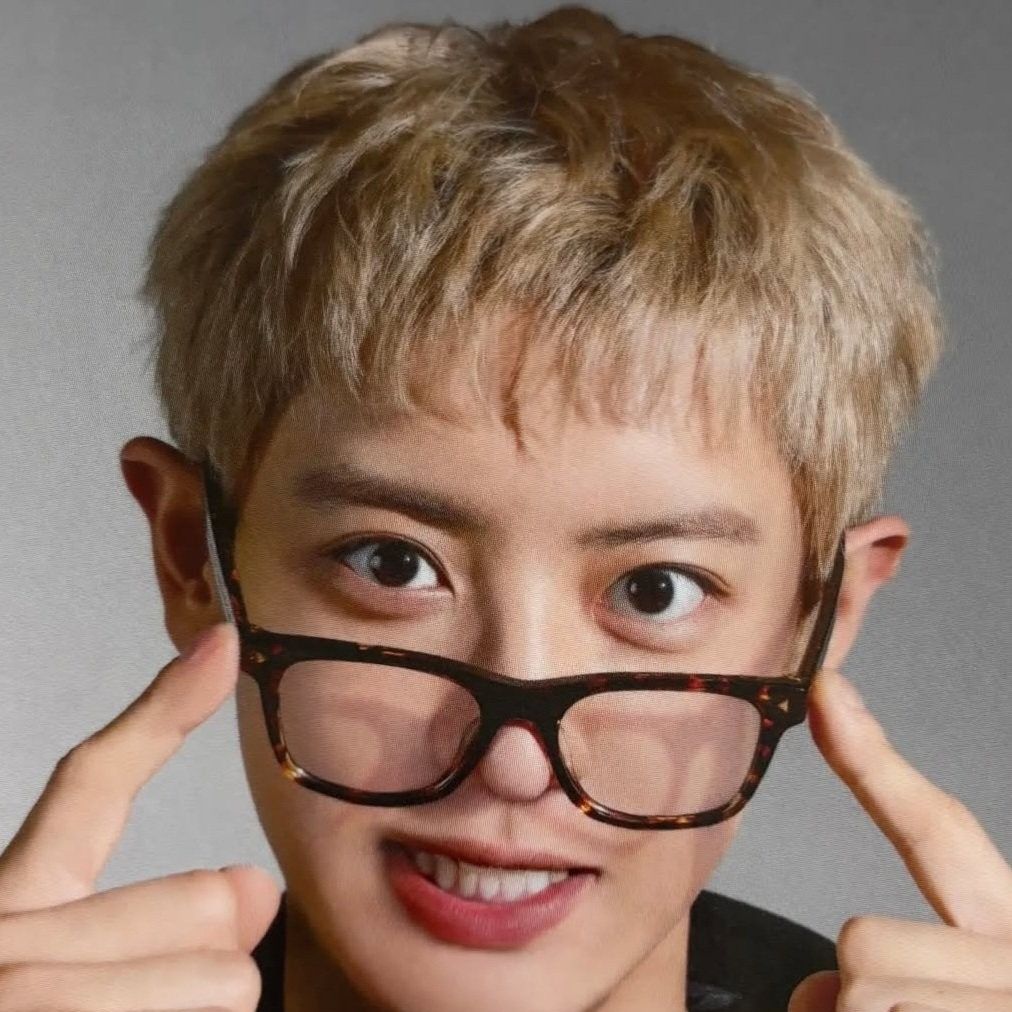 燦烈 (EXO)粉絲拍下的瞬間