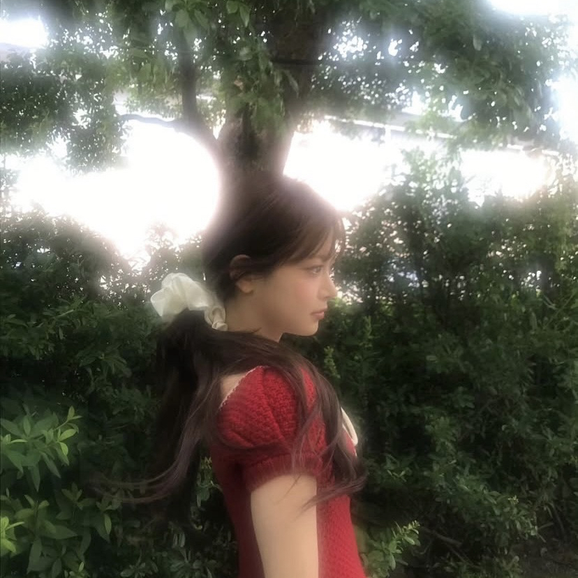 Behind-the-scenes cut of LE SSERAFIM