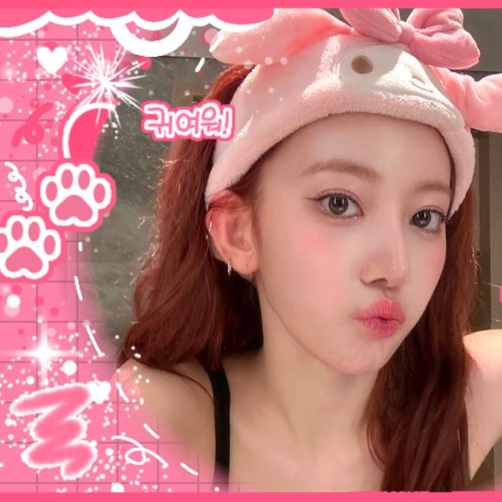 Behind-the-scenes cut of Sakura (LE SSERAFIM)