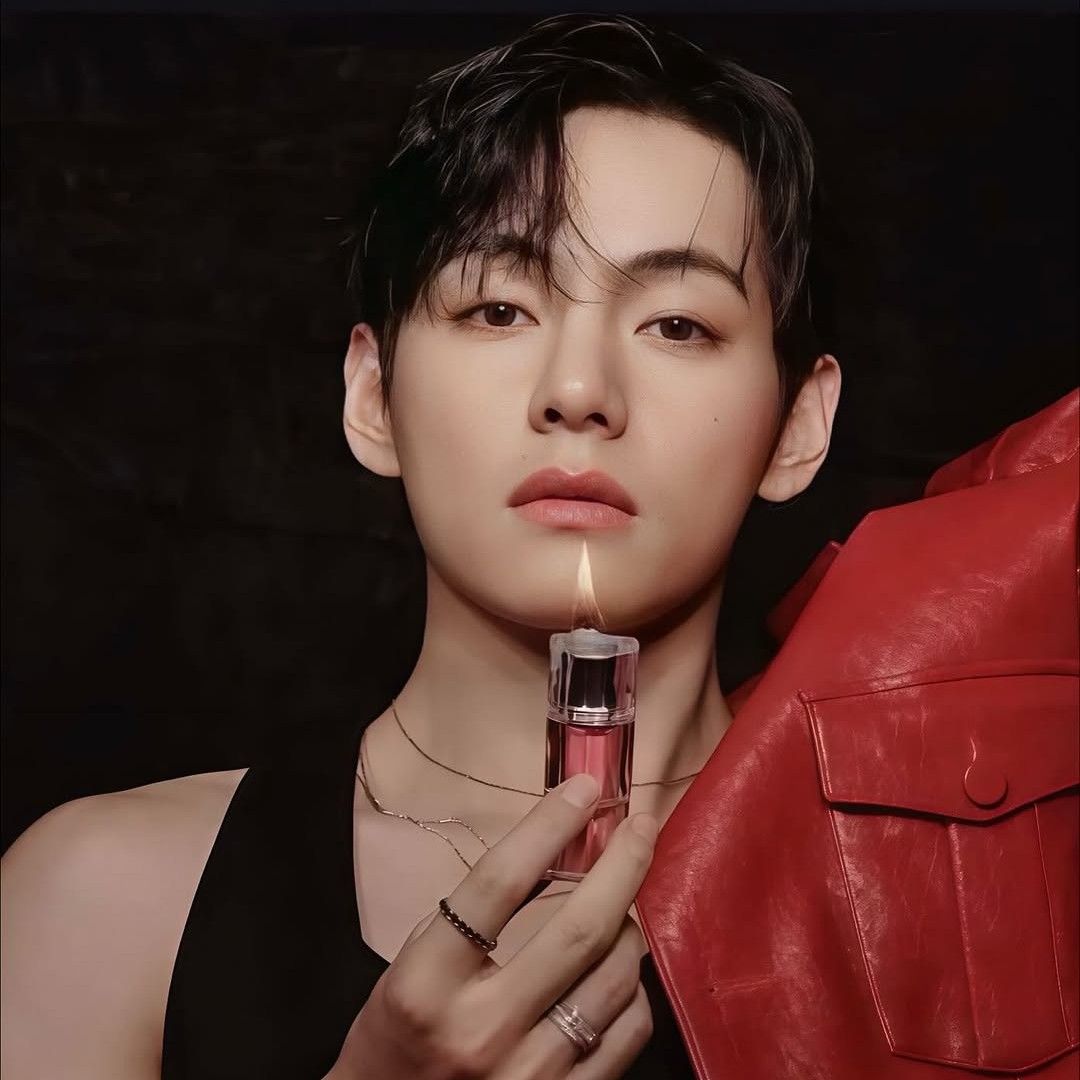 Momen yang diabadikan oleh penggemar V (BTS)